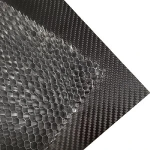 Cauze de burrs, rupere și delaminare în forajul plăcilor din fibră de carbon